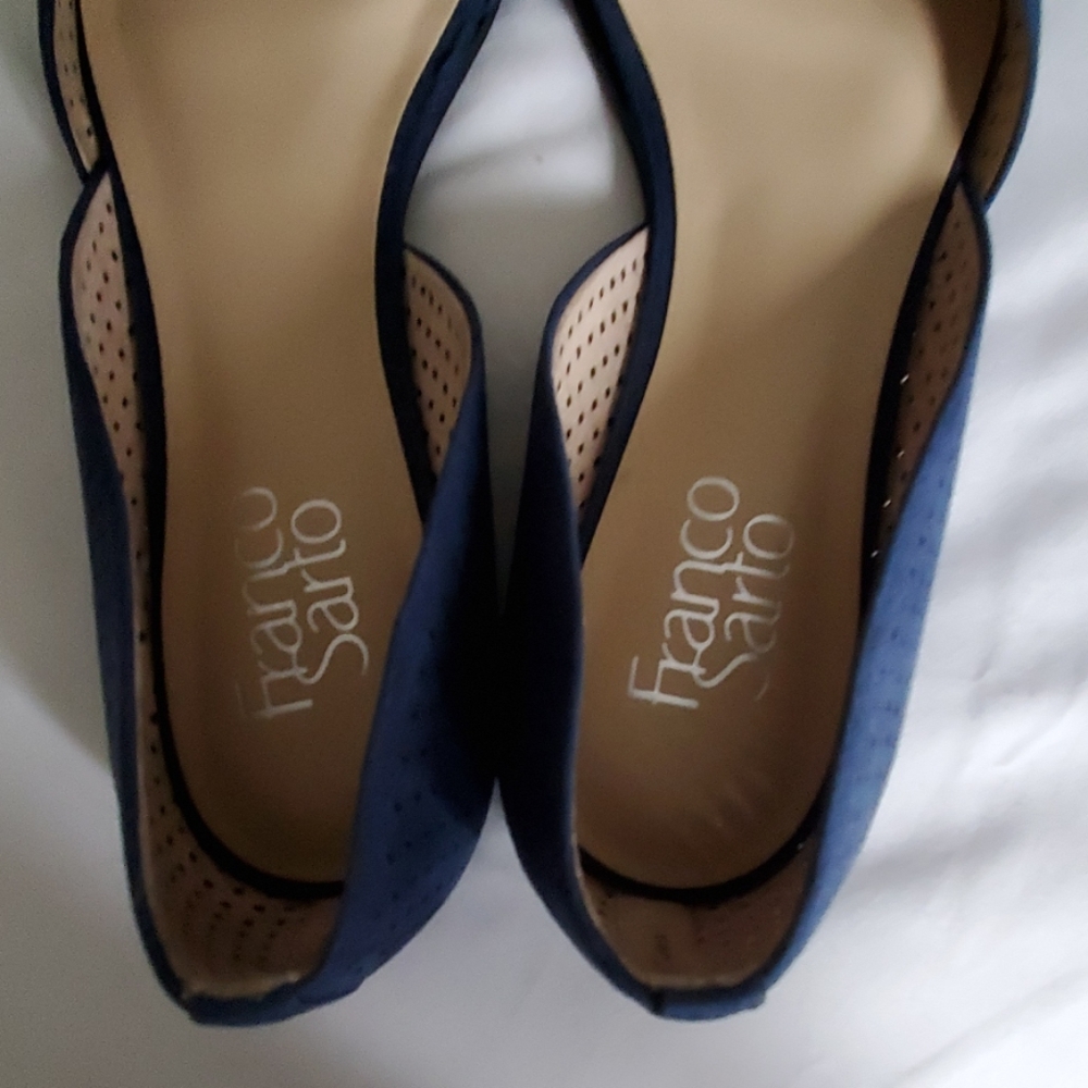 Shoes - Picture 7 of 7